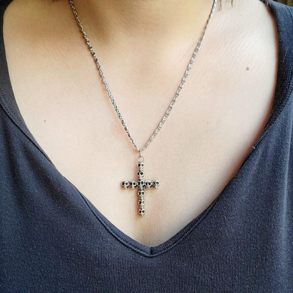 New Unisex Classic Skull Cross Dangle Drop Necklace - Picture 3 of 5